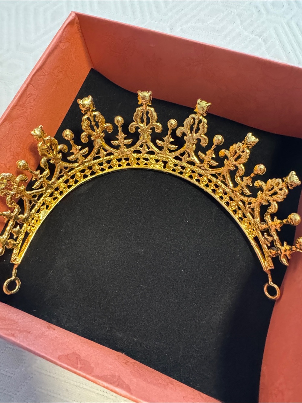 Gold Crystal Bridal Tiara Crown - Elegant Women's Hair Accessory - Picture 3 of 3